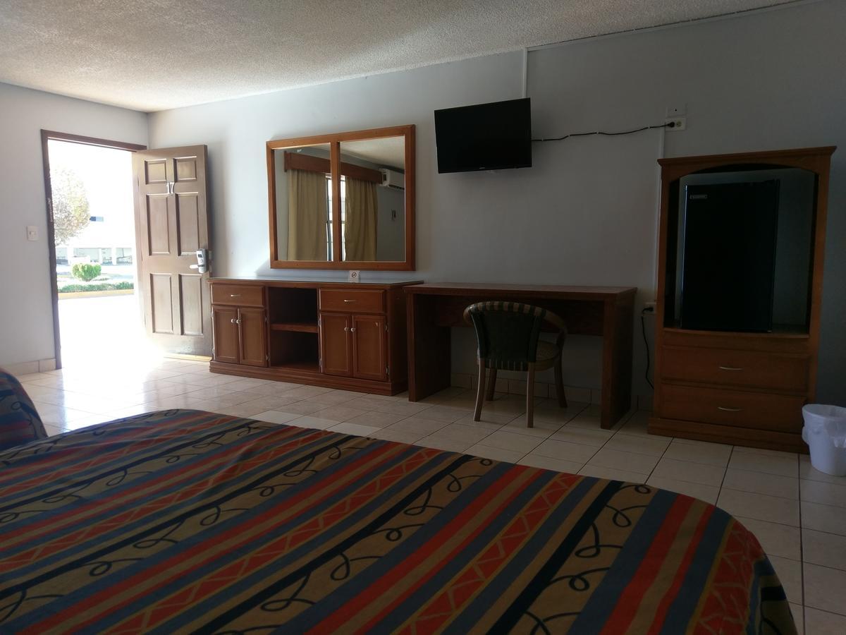Hotel Del Camino Cuauhtémoc Εξωτερικό φωτογραφία