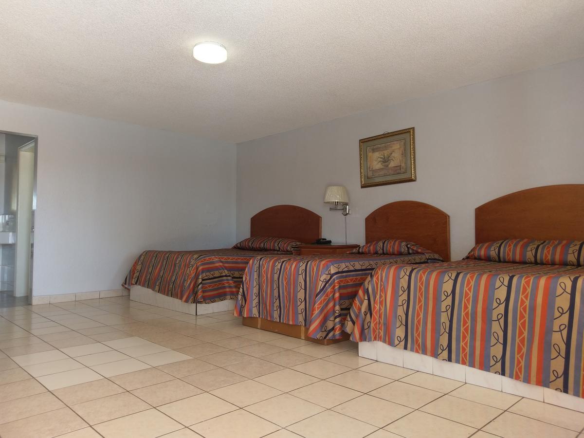 Hotel Del Camino Cuauhtémoc Εξωτερικό φωτογραφία