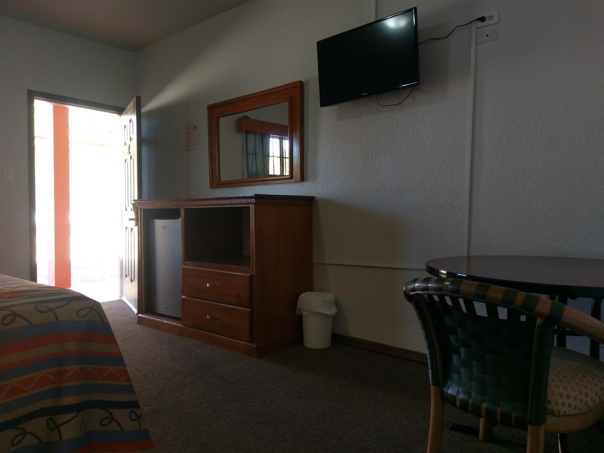 Hotel Del Camino Cuauhtémoc Εξωτερικό φωτογραφία