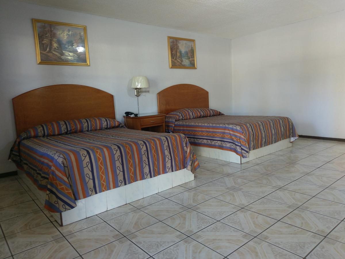 Hotel Del Camino Cuauhtémoc Εξωτερικό φωτογραφία
